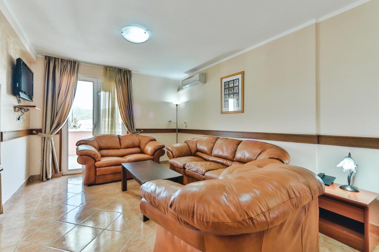 Garni Hotel Koral Budva Exterior photo