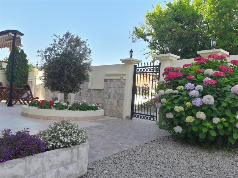 Garni Hotel Koral Budva Exterior photo